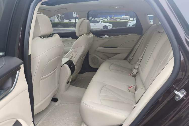 Used Buick LaCrosse 2022 Avenir Avia First Edition Interior 1