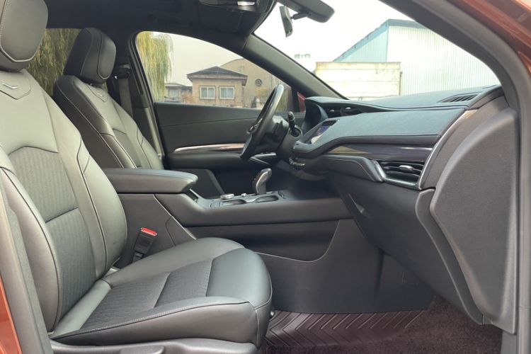 Used Cadillac XT4 2018 28T Two-Wheel Drive Tech Version