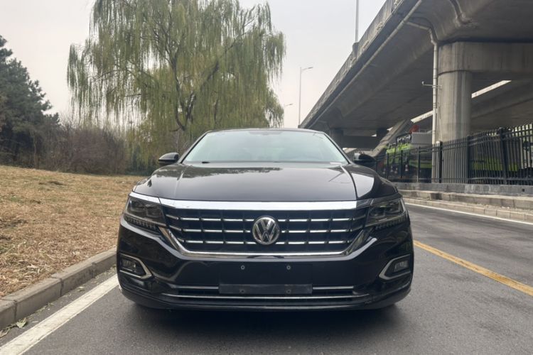 Used Volkswagen Passat 2019 330TSI Luxury Edition China VI Standard