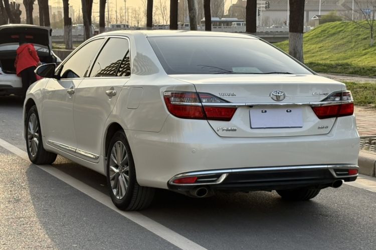 Used Toyota Camry 2016 2.5G 10th Anniversary Deluxe Navigation Edition