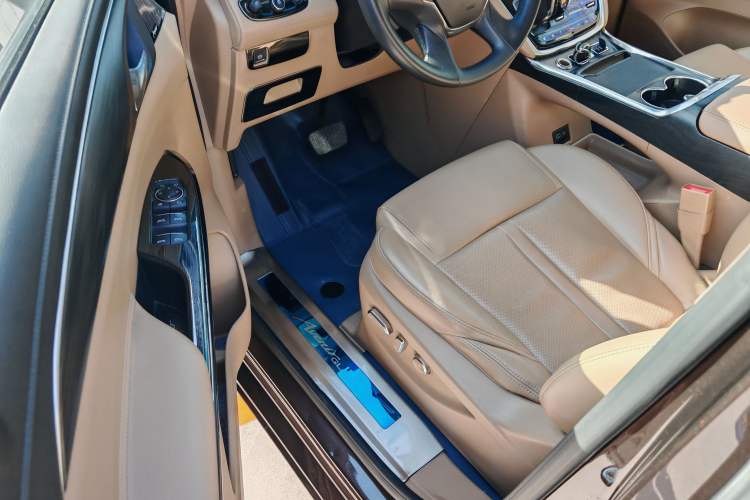 Used Buick GL8 2021 ES Landtrek 653T Luxury Model