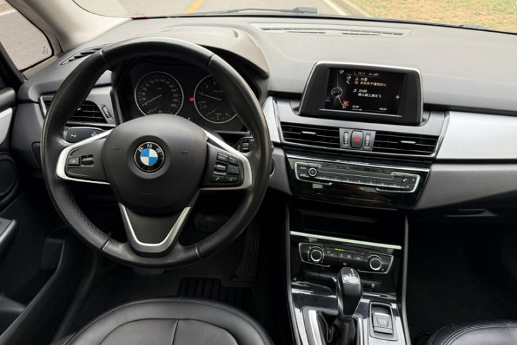 Used BMW 2 Series Active Tourer 2016 218i Fashion Model Interior 1