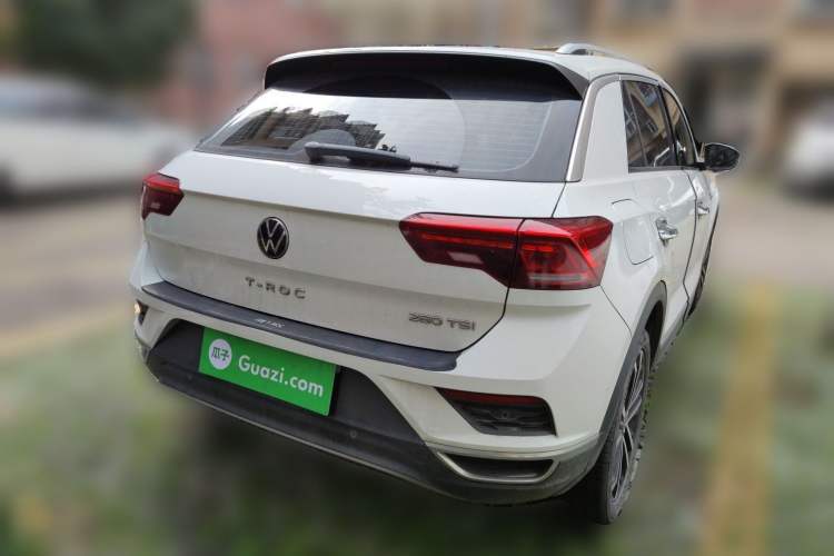 Used Volkswagen T-ROC 2022 280TSI DSG Two-Wheel Drive Comfort PLUS Rear Right 45 Deg