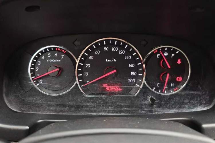 Used Changan Alsvin V3 2015 1.4L Manual Meiruan Model China V Standard