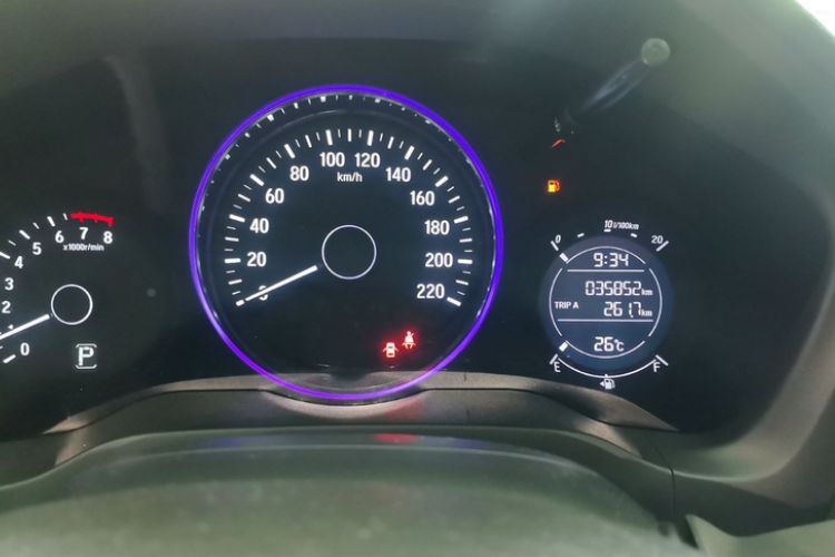 Used Honda Vezel 2017 1.8L CVT Front-Wheel Drive Pioneer Edition
