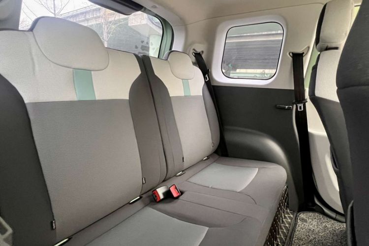 Used CHANGAN NEVO Lumin 2022 210km Sweet Edition Interior 4