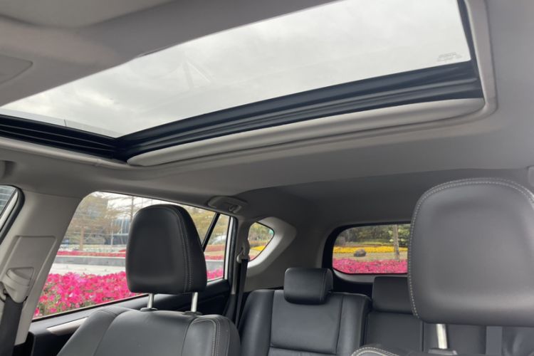 Used Toyota RAV4 2013 2.0L CVT Four-Wheel Drive New Edition