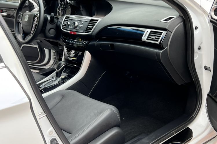 Used Honda Accord 2016 2.0L Elite Edition
