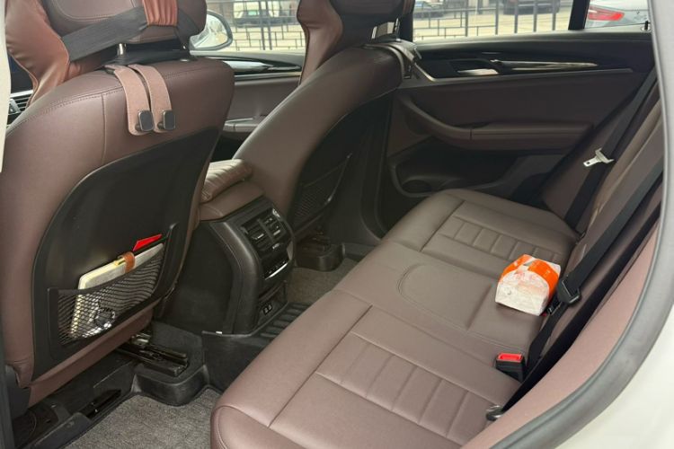 Used BMW X3 2020 xDrive25i Luxury Package Interior 2