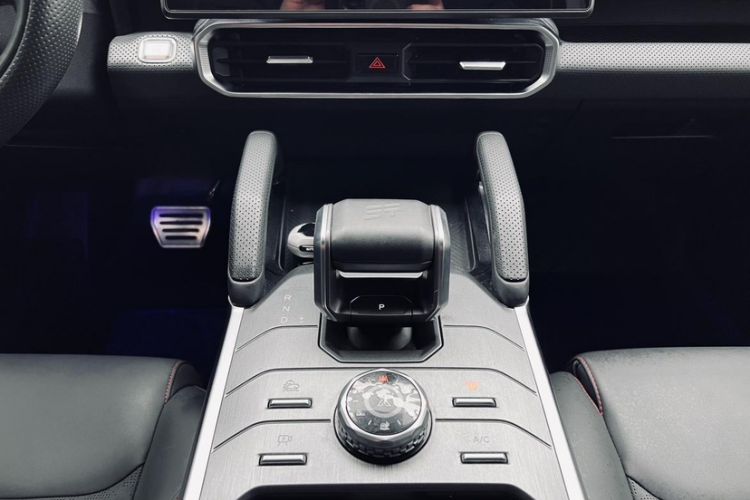 Used JETOUR Traveler 2023 2.0T All-Wheel Drive CrossPRO+
