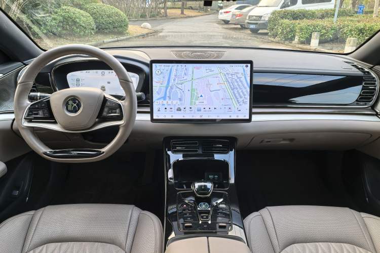 Used BYD Han 2024 EV Glory Edition 506KM Front-Wheel-Drive Premium Model