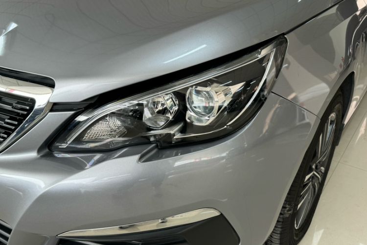 Used Peugeot 308 2018 1.6L Automatic Luxury Edition Left Front Headlight