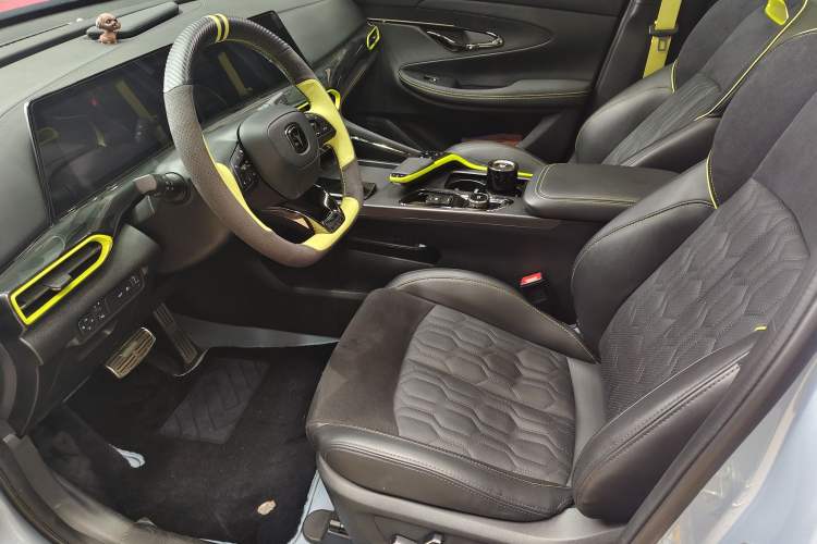 Used CHANGAN UNI-T 2022 1.5T Sport Edition Flagship Version Interior 3