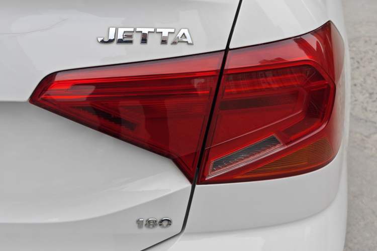 Used Volkswagen Jetta 2017 1.5L Automatic Comfort Model