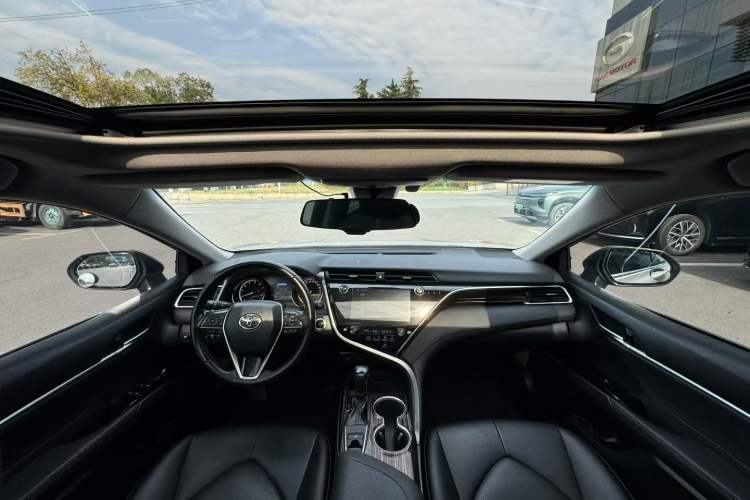 Used Toyota Camry 2019 2.0G Luxury Edition China V Standard
