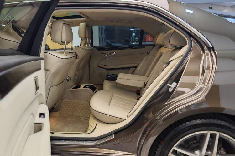 Used Mercedes-Benz E-Class 2015 Restyled E 260 L Sport Edition