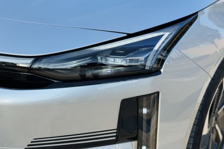 Used Geely Galaxy L6 2025 EM-i 140km Starship Edition
