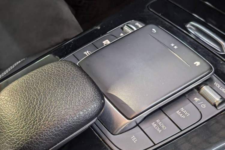 Used Mercedes-Benz A-Class 2020 Restyled A 200 L Sport Sedan Fashion Version
