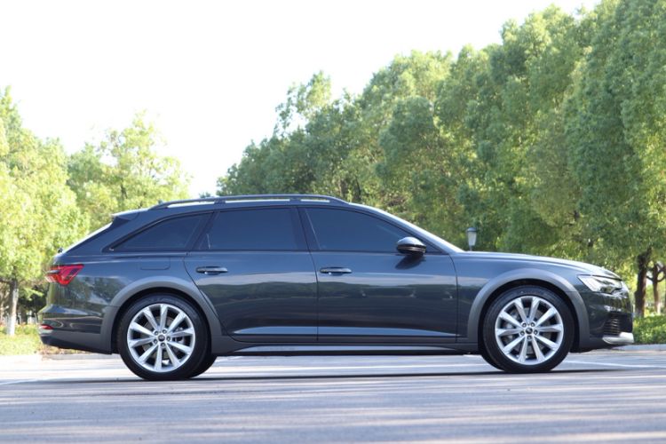 Used Audi A6 (Import) 2023 allroad quattro 55 TFSI Prestige Off-Road Model
