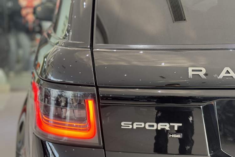 Used Land Rover Range Rover Sport 2020 3.0 L6 HSE DYNAMIC
