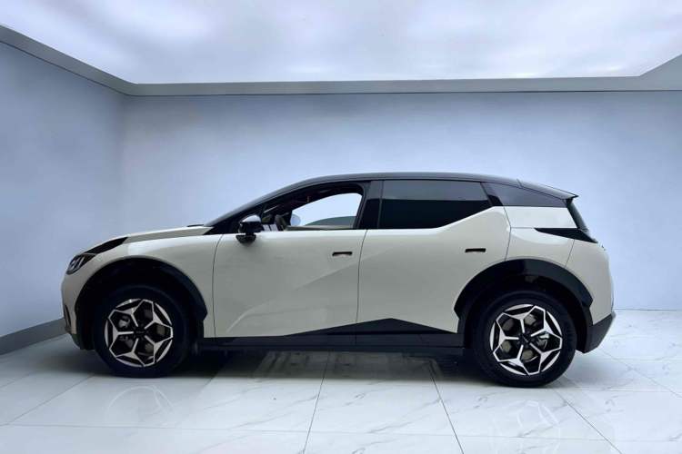 Used Zeekr X 2025 5-Seater Rear-Drive Version Exterior 3