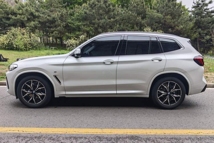 Used BMW X3 2022 Restyled xDrive25i M Sport Package Exterior 3