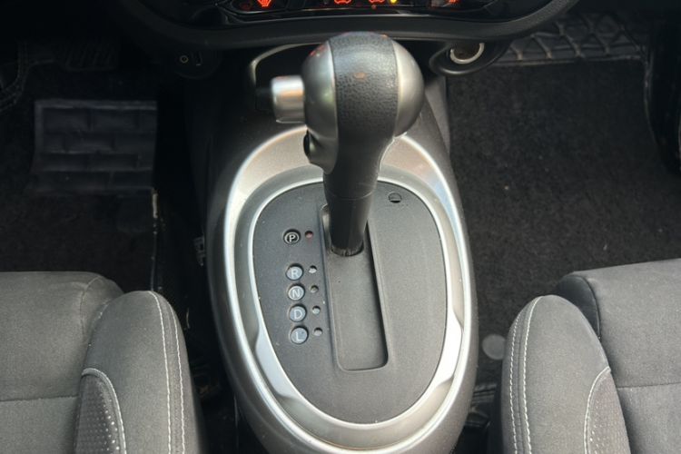 Used Infiniti ESQ 2014 1.6L Spontaneous Edition
