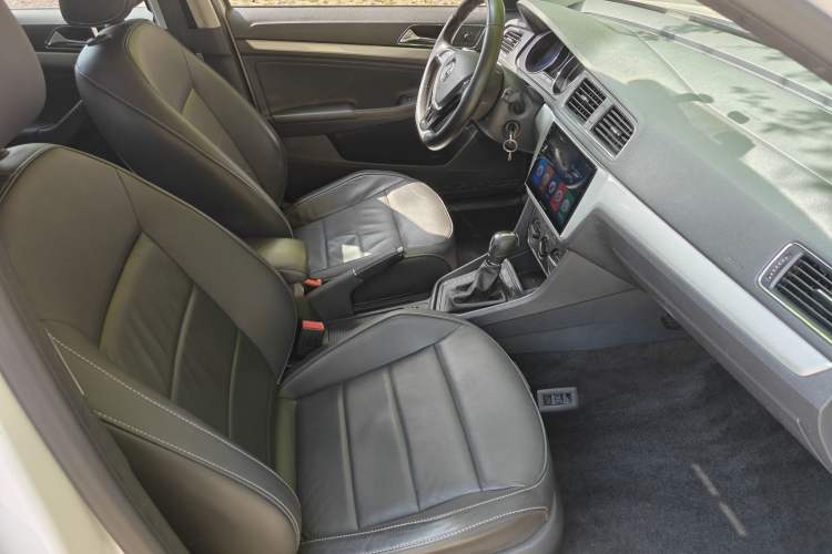 Used Volkswagen Gran Lavida 2015 230TSI DSG Comfort Edition
