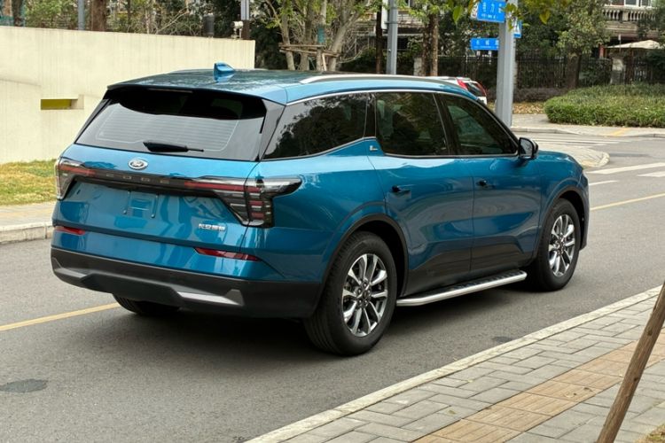 Used Ford Edge 2023 Ford Explorer L 2.0T EcoBoost Two-Wheel Drive 7-Seater Luxury Model Exterior 6