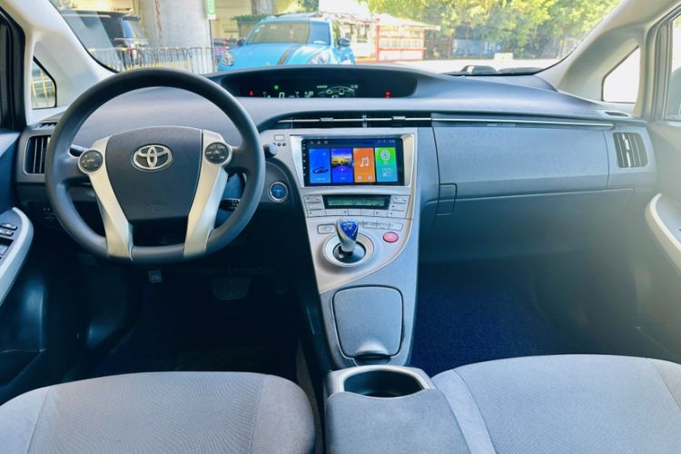 Used Toyota Prius 2012 1.8L Standard Edition
