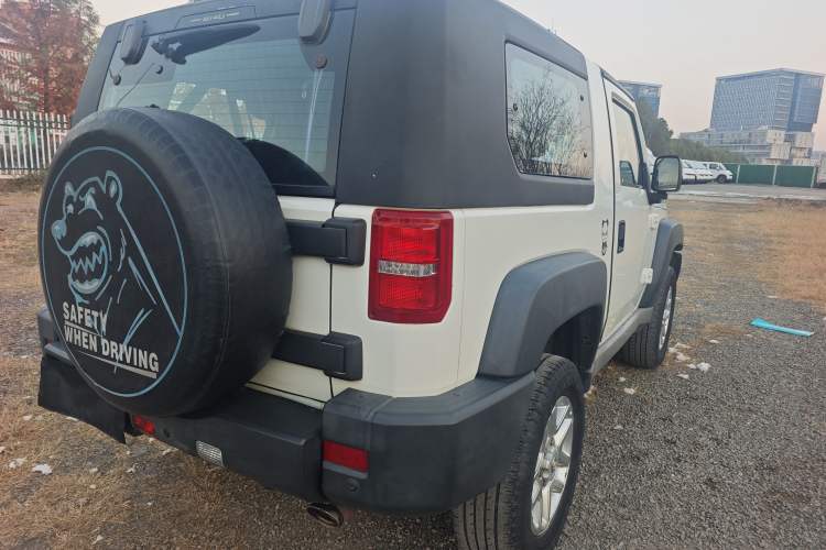 Used BAIC Off-Road BJ40 2016 2.0T Manual Two-Wheel Drive Prestige Edition
