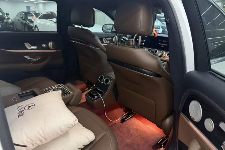 Used Mercedes-Benz E-Class 2023 E 300 L Sport Luxury Edition Interior 8