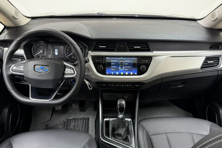 Used Geely Auto Vision X3 2019 Upgraded Model 1.5L Manual Luxury Version