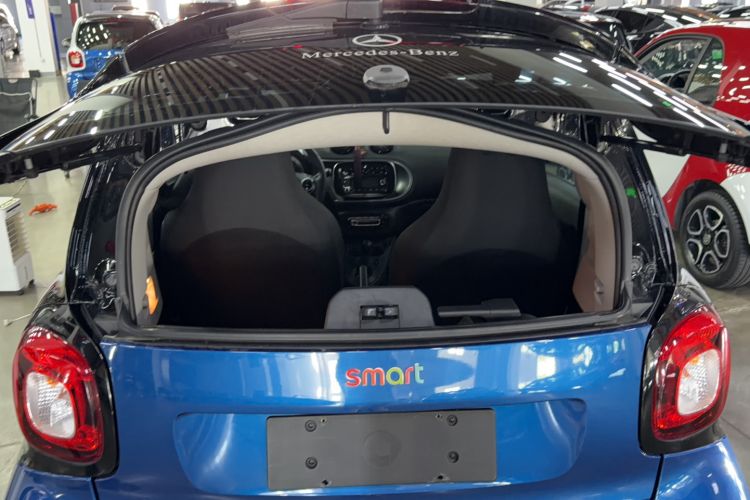 Used smart fortwo 2018 0.9T 66kW Hardtop Pioneer Edition China V Emission Standard Interior 4