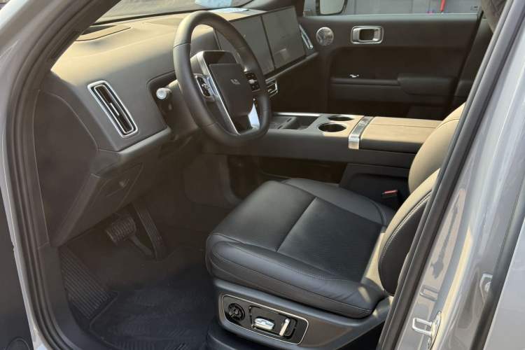 Used Li Auto L9 2025 Ultra Smart Refreshed Edition
