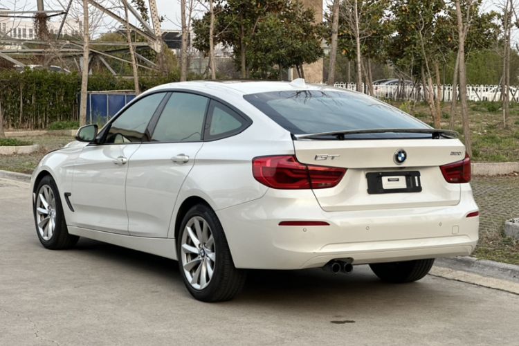 Used BMW 3 Series GT 2018 320i Sport Edition