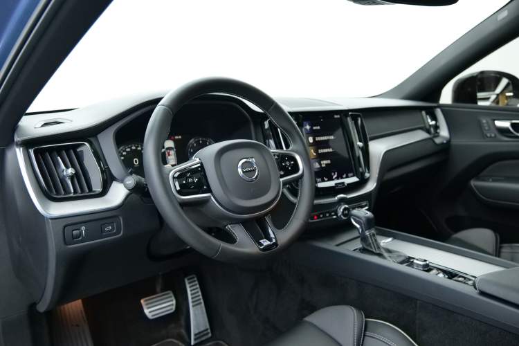 Used Volvo XC60 2020 T5 4x4 Smart & Dynamic Sport Edition