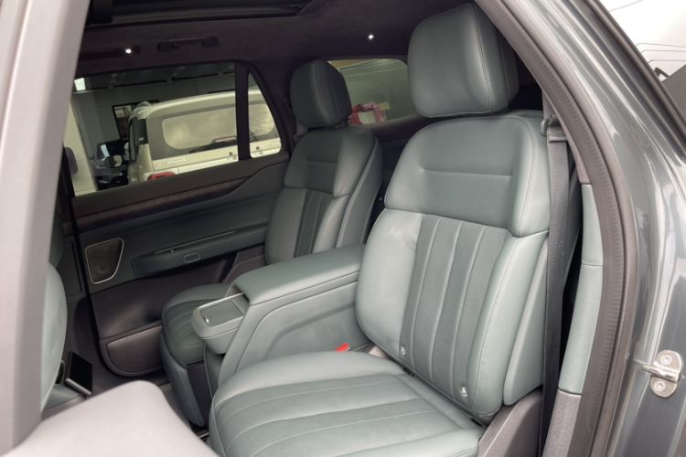 Used Nio ES8 2023 100kWh Signature Edition
