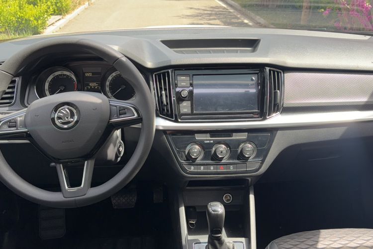 Used Skoda Kamiq 2018 1.5L Automatic Comfort Edition China VI Standard
