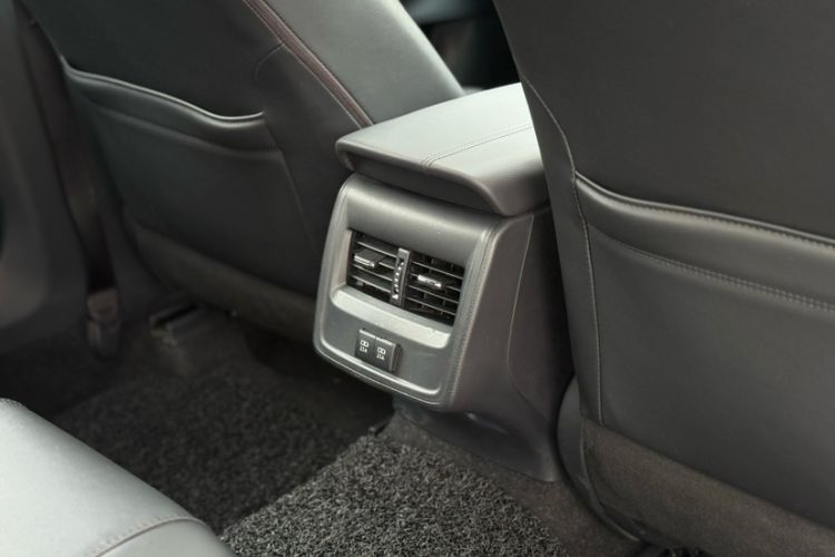 Used Toyota Avalon 2019 2.0L Luxury Edition China VI Standard
