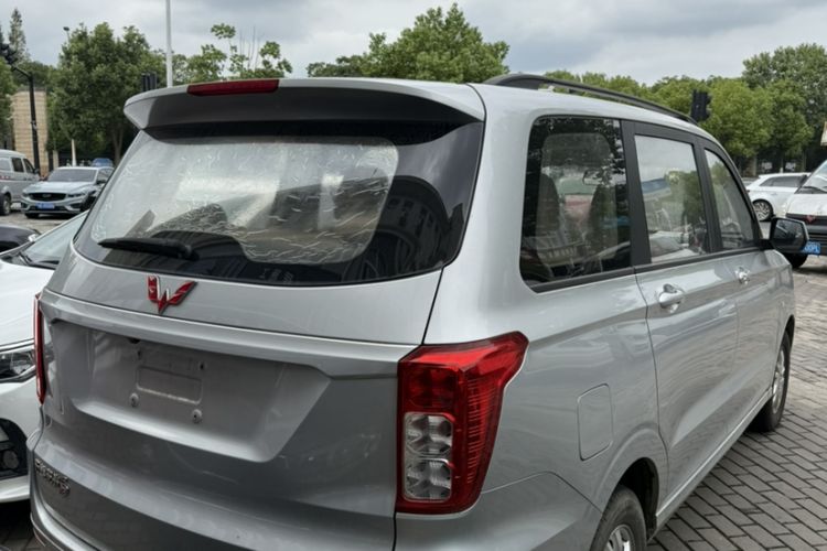 Used Wuling Hongguang 2018 1.5L S Comfort Model L2B