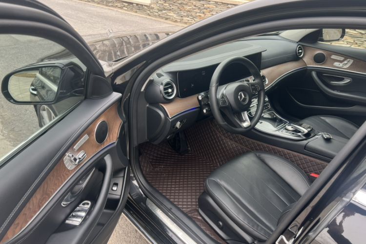 Used Mercedes-Benz E-Class 2017 E 300 L Luxury Model
