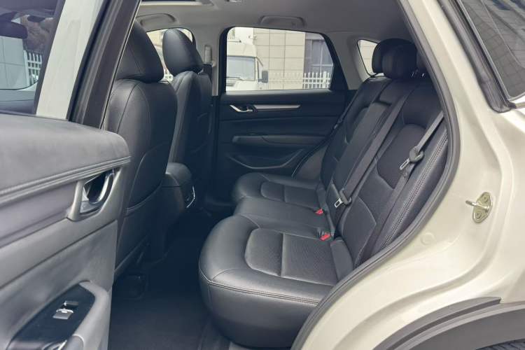 Used Mazda CX-5 2024 2.0L Automatic Two-Wheel Drive ZhiShang Version Interior 2