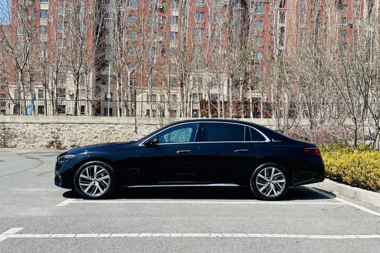 Used Mercedes-Benz E-Class 2025 E 300 L Stylish Model Exterior 6