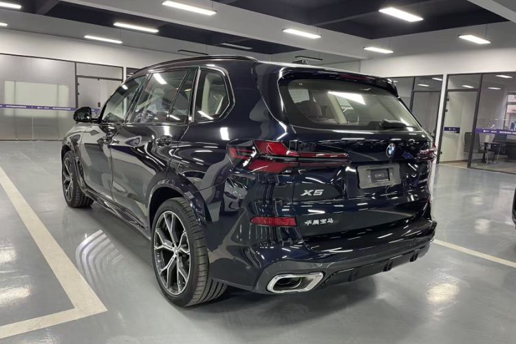 Used BMW X5 2023 xDrive 30Li Luxury M Sport Night Edition Package