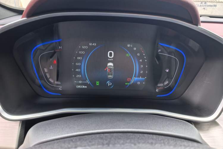 Used Geely Auto Coolray 2019 Sport Model 260T DCT Battle China V Standard Odometer Close Up