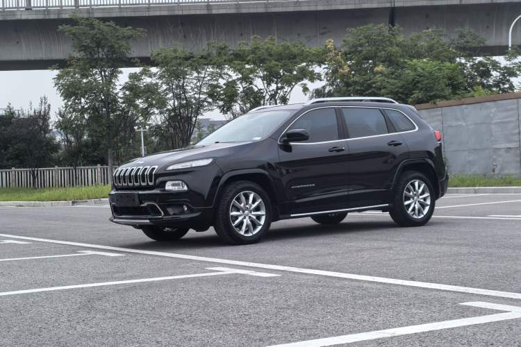 Used Jeep Cherokee 2017 2.4L Professional Smart Edition