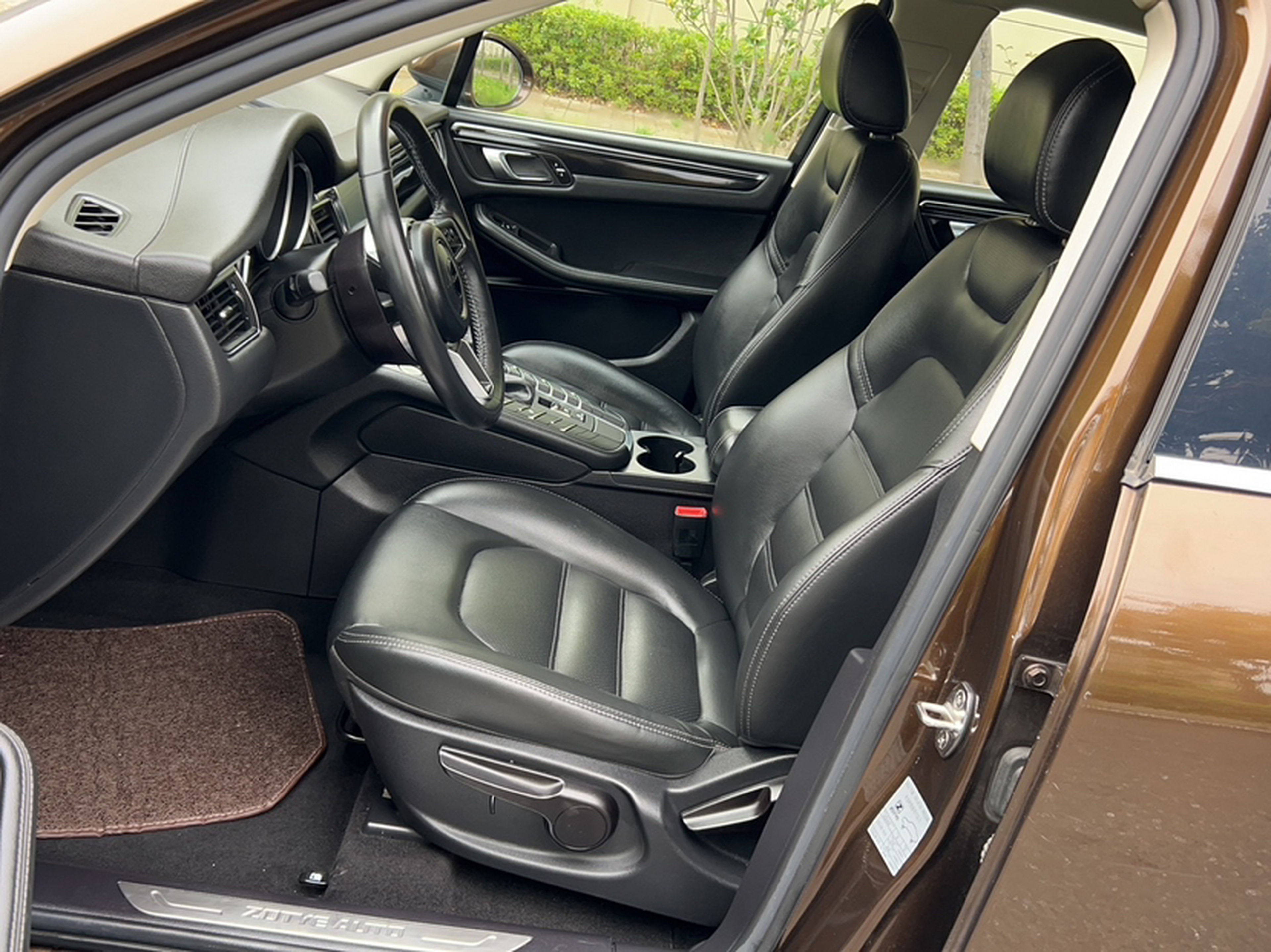 Avant de la voiture