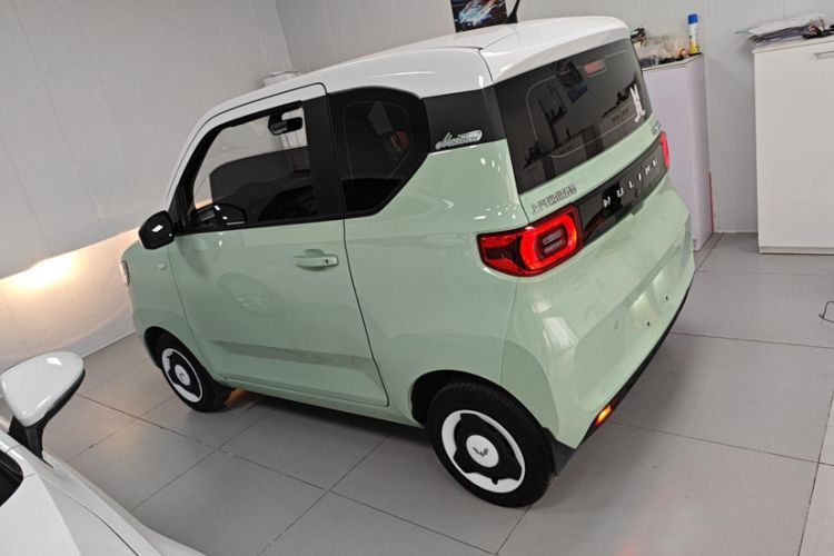 Used Wuling Hongguang MINIEV 2022 Macaron Premium Model – Lithium Iron Phosphate