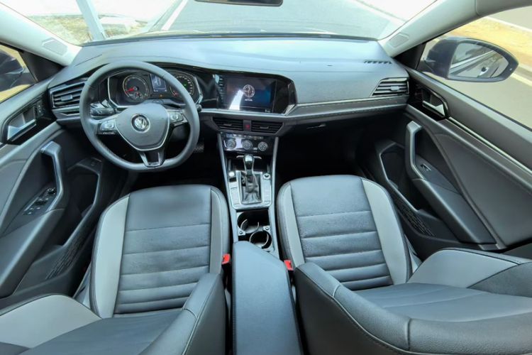 Used Volkswagen Sagitar 2020 280TSI DSG Comfort Version China VI Standard Interior 1